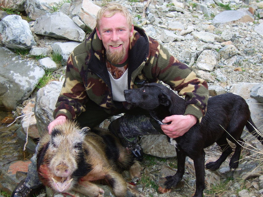 Click to view full size image
 ============== 
Pig taken with dogs - Brett ( NZ ) 
